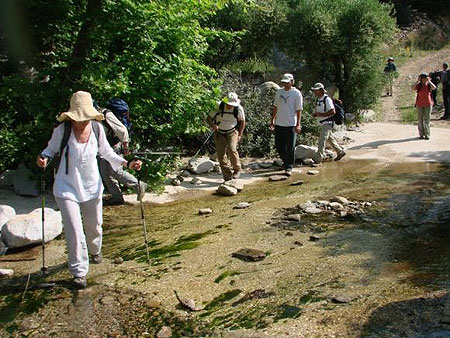 ΠΕΖΟΠΟΡΙΚΕΣ ΔΙΑΔΡΟΜΕΣ ΣΤΗΝ ΙΚΑΡΙΑ