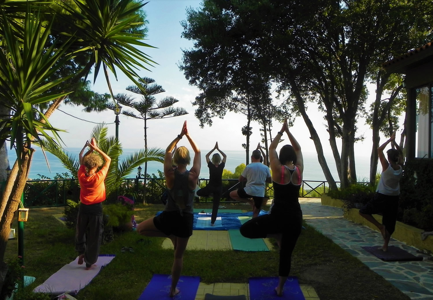 YOGA CLOSE TO THE SEA