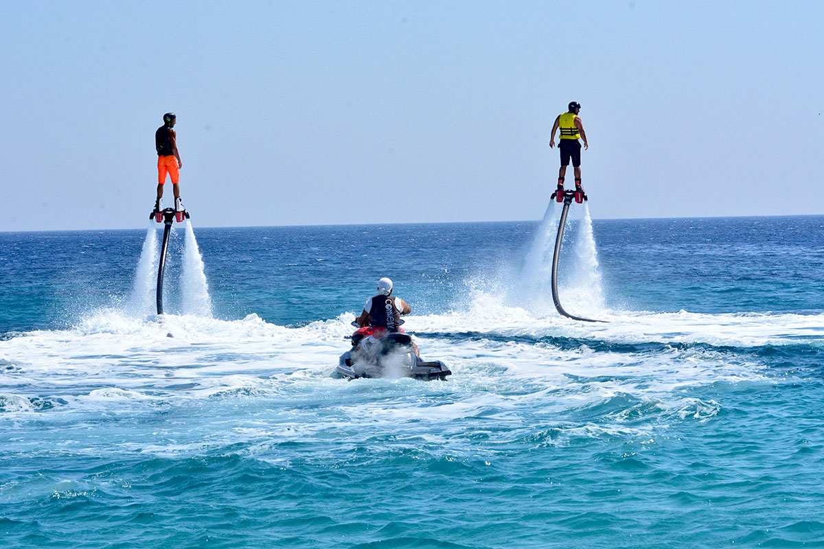 FLYBOARD