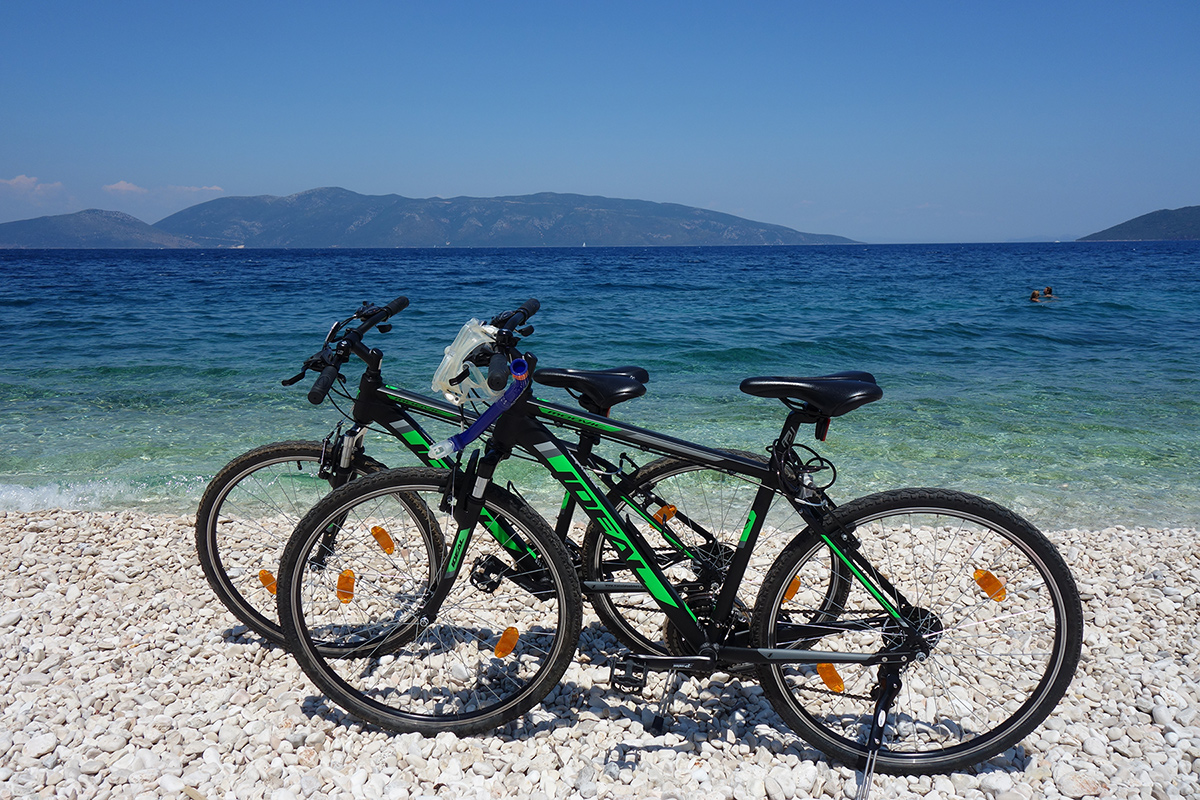 ΜΕ ΠΟΔΗΛΑΤΟ ΣΤΗΝ ΠΟΛΗ ΤΗΣ ΚΕΡΚΥΡΑΣ