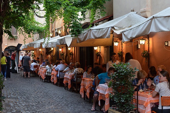 ΓΑΣΤΡΟΝΟΜΙΚΗ ΠΕΡΙΗΓΗΣΗ (TRASTEVERE)