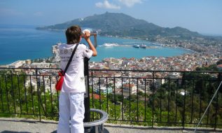 ZAKYNTHOS TOWN WALKING CITY TOUR