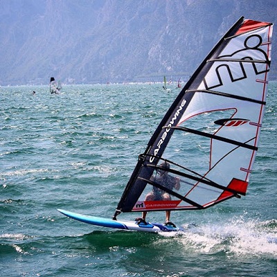 PRIVATE WINDSURF LESSONS